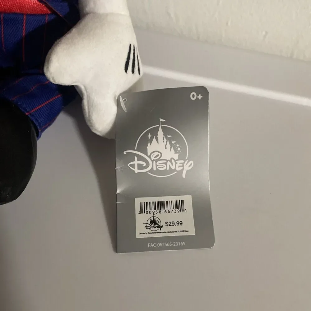 2023 Disney Parks Epcot World Showcase UK Pavilion London Mickey Mouse Plush NEW